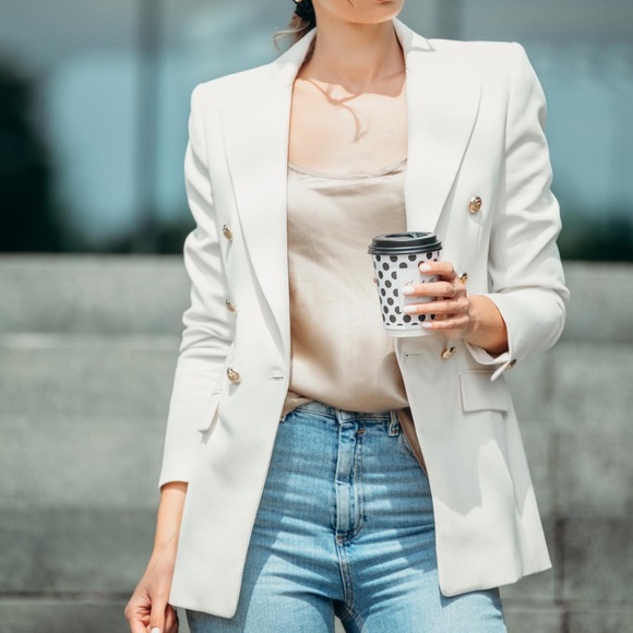 ✨BLOGGER FAV✨ NWT Zara Blazer with Buttons - Picture 2 of 16